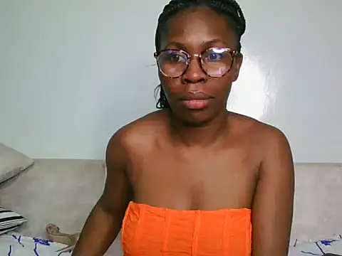 lisaa544 online show from 09/29/25, 11:37