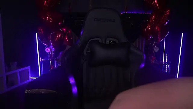 CoolTatis online show from 02/12/25, 09:33