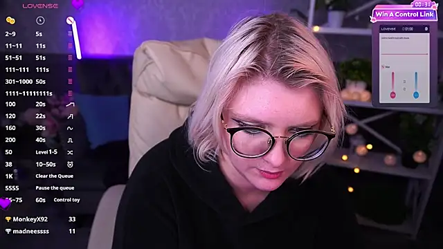 CoolTatis online show from 03/18/25, 05:21