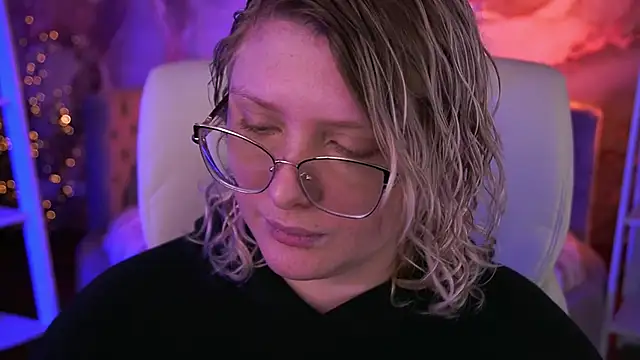 CoolTatis online show from 02/09/26, 02:10