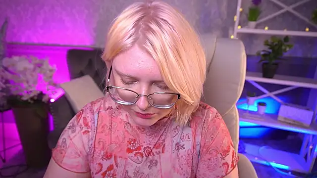 CoolTatis online show from 03/29/26, 05:51