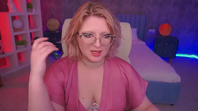 CoolTatis online show from 05/11/26, 06:19