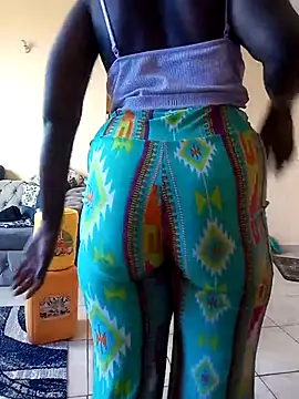 zainabsmile online show from 11/05/25, 12:05