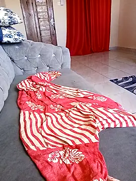 zainabsmile online show from 04/07/26, 10:48