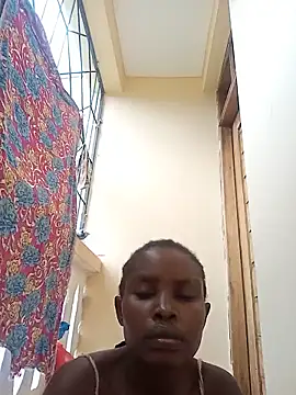 Snapshot of zainabsmile chatting on 05/24/26, 11:15 zainabsmile online show from 05/24/26, 11:15