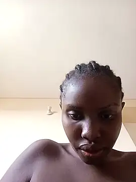 Snapshot of zainabsmile chatting on 07/16/26, 12:33 zainabsmile online show from 07/16/26, 12:33