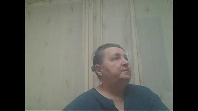 Snapshot of maturekorine chatting on 12/27/24, 07:03 maturekorine online show from 12/27/24, 07:03