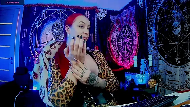 Snapshot of miss_jenna_lovee chatting on 01/07/25, 08:56 miss jenna lovee online show from 01/07/25, 08:56