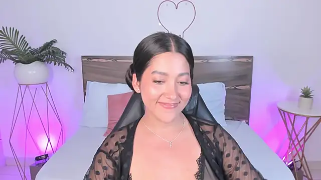 Snapshot of ivette_bocelly chatting on 02/25/25, 10:29 ivette bocelly online show from 02/25/25, 10:29