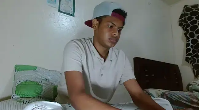 boylittle19cm online show from 02/17/25, 12:38