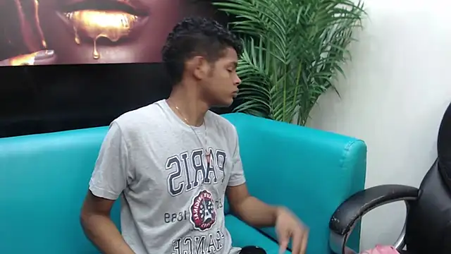 boylittle19cm online show from 03/04/25, 03:59