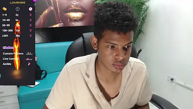 boylittle19cm online show from 03/06/25, 03:24