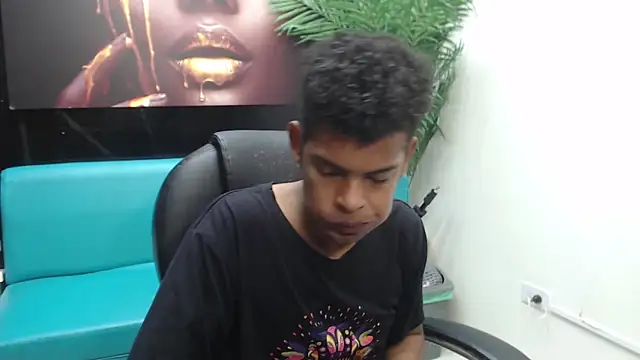 boylittle19cm online show from 03/07/25, 12:34