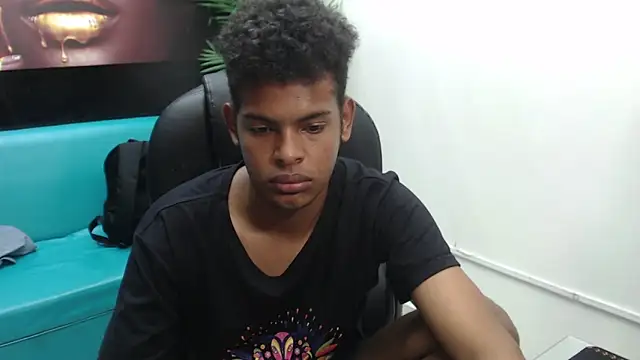 boylittle19cm online show from 03/08/25, 03:45