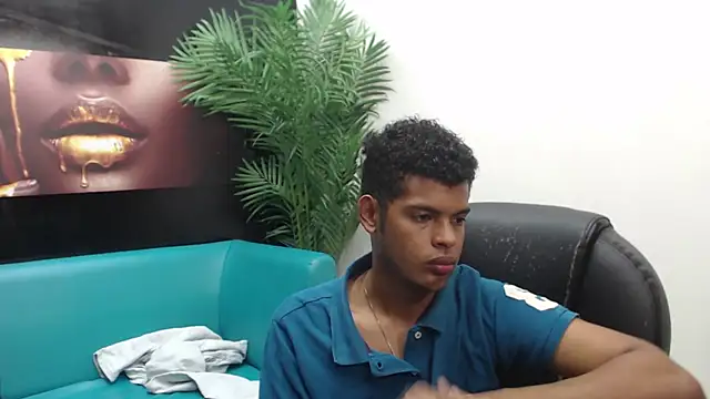 boylittle19cm online show from 03/13/25, 03:39