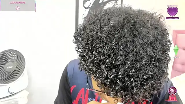 boylittle19cm online show from 11/28/25, 12:30