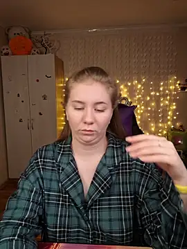 D0nna  online show from 03/07/26, 09:34