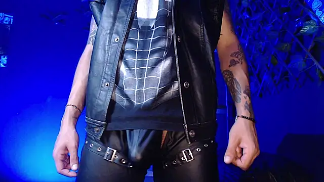 Dicaprioo  online show from 11/13/25, 02:32