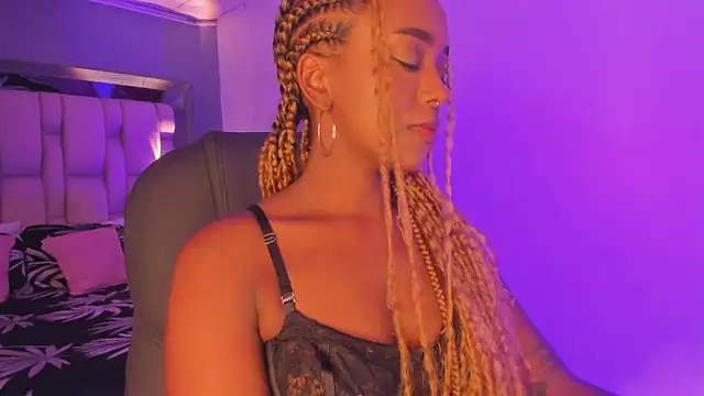 EmilyHaan online show from 01/27/25, 07:46