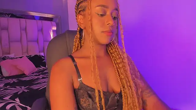 EmilyHaan online show from 01/27/25, 11:11