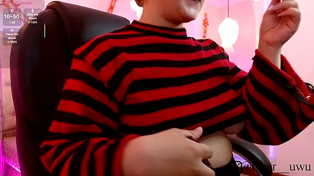 Charlotte Jones   online show from 10/25/25, 11:29