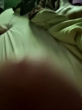 Szeltolo001 online show from 09/18/25, 07:16