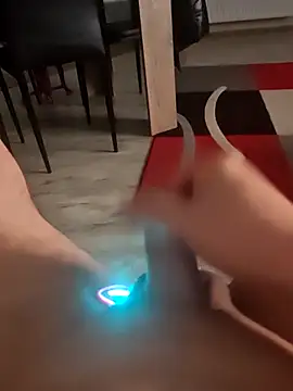 Szeltolo001 online show from 02/13/26, 03:57