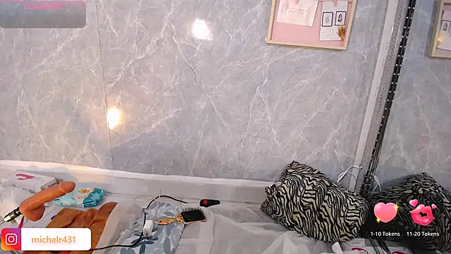 Snapshot of Mia__reys chatting on 03/03/26, 12:22 Mia reys online show from 03/03/26, 12:22