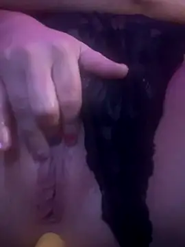 GinAnnTonic online show from 10/03/25, 11:40