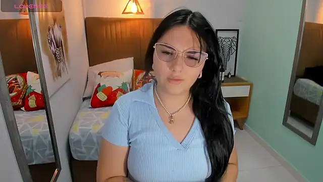 delilaquinn online show from 12/28/24, 06:50