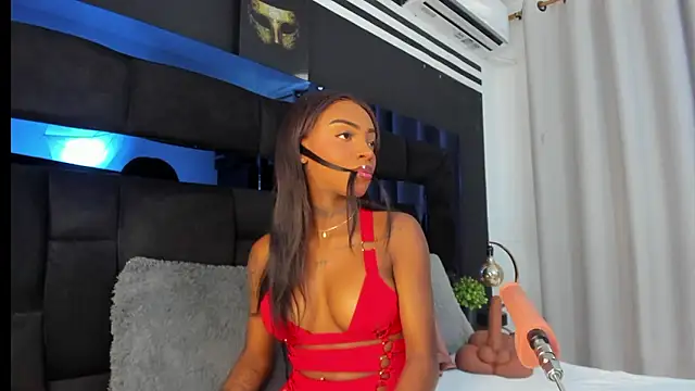 CahitlinBell online show from 12/02/24, 08:44