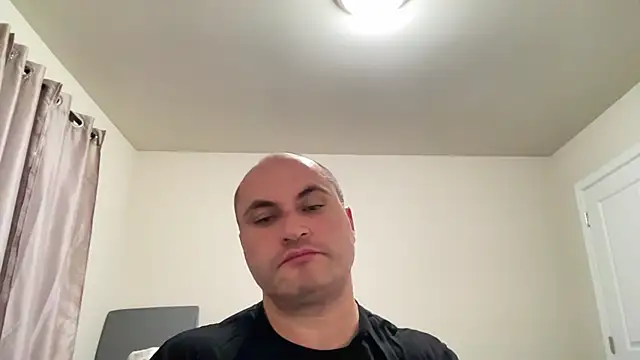 SluggishChase99 online show from 06/01/26, 03:52