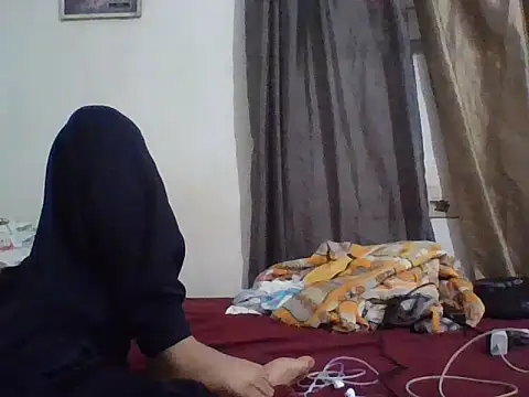 Snapshot of Dj-yefri-pauta chatting on 10/28/25, 05:33 Dj-yefri-pauta online show from 10/28/25, 05:33