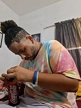 Snapshot of Dj-yefri-pauta chatting on 11/04/25, 08:08 Dj-yefri-pauta online show from 11/04/25, 08:08