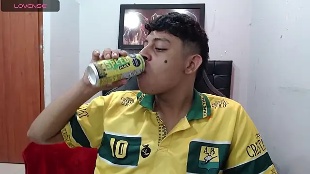 Wiiliam 20 online show from 02/28/25, 01:36