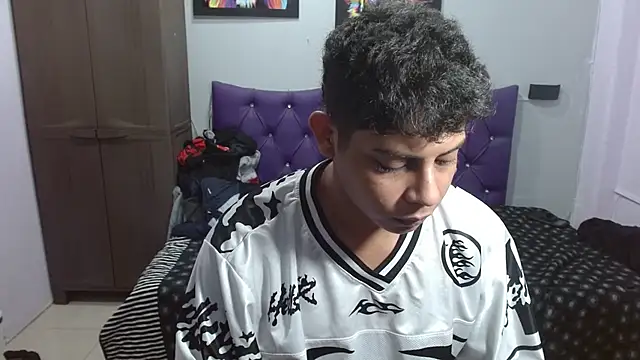 Wiiliam 20 online show from 12/20/25, 07:21