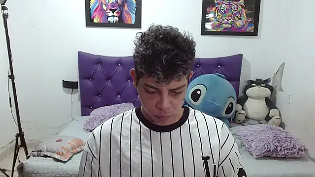 Wiiliam 20 online show from 04/13/26, 02:33