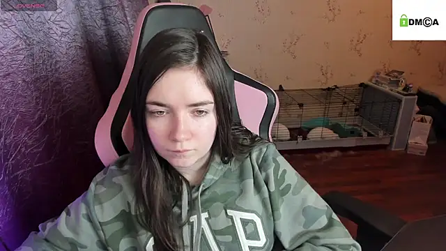 Crazy forest fairy online show from 10/21/25, 03:35