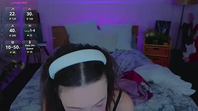 Hayle Hill online show from 03/06/26, 01:46