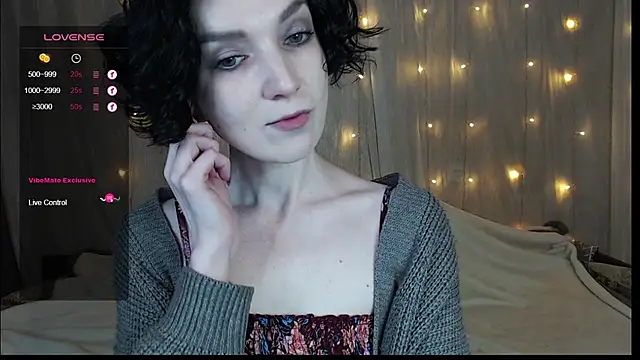 TinaWince online show from 01/10/25, 05:05