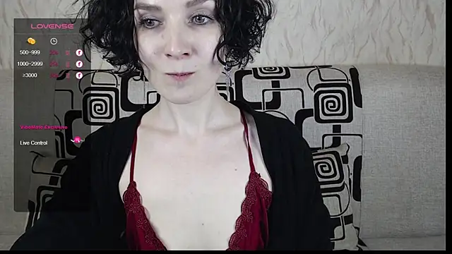 TinaWince online show from 02/01/25, 08:39