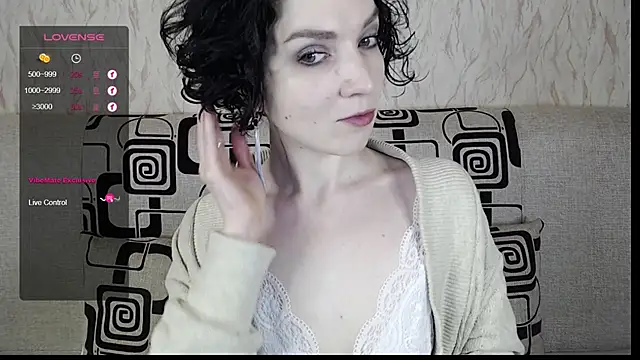 TinaWince online show from 02/15/25, 05:51