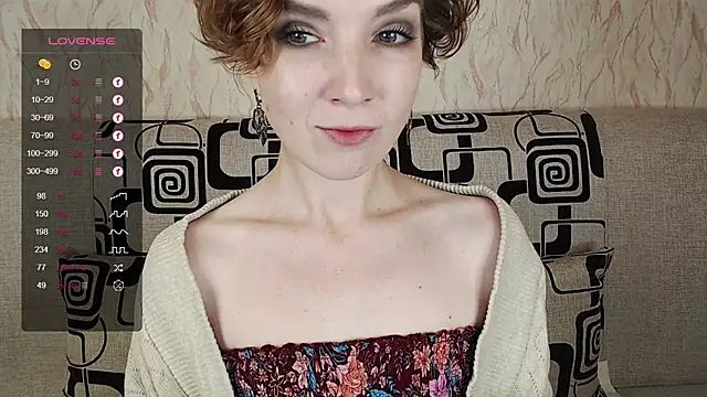 TinaWince online show from 09/19/25, 04:58