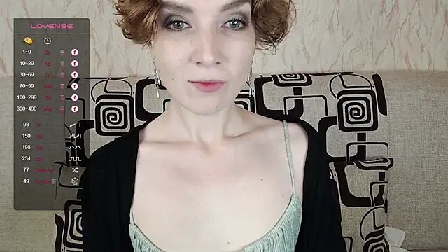 TinaWince online show from 10/13/25, 04:45