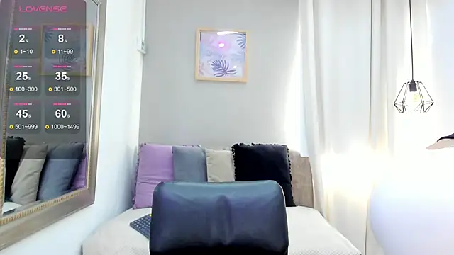  alaiasmile  online show from 02/20/25, 07:41