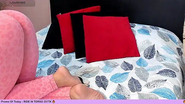  alaiasmile  online show from 02/23/25, 04:57