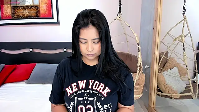  alaiasmile  online show from 06/28/26, 05:30