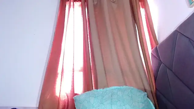 LAISYBROWNX online show from 11/20/25, 01:00