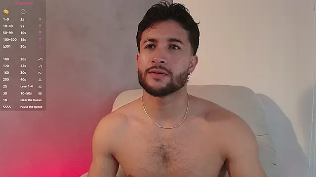 Snapshot of Valentinoford chatting on 02/08/25, 09:36 Valentinoford online show from 02/08/25, 09:36