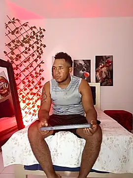 ARTHUR MINI online show from 10/08/25, 01:03